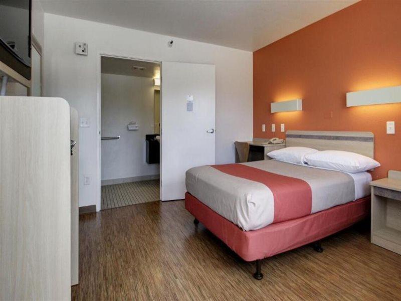 Inn Super 8 By Wyndham - Salt North Woods Cross