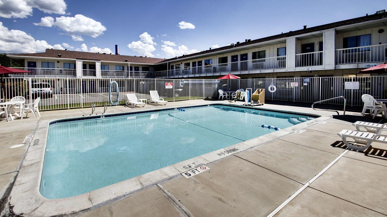 Super 8 By Wyndham - Salt North Inn